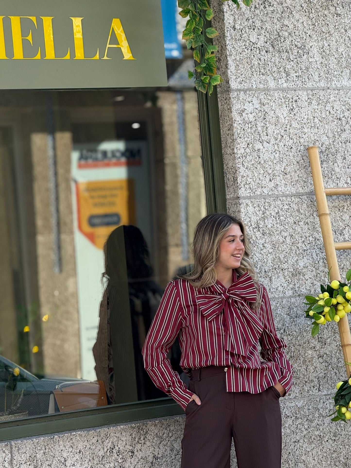 Blusa com laçada
