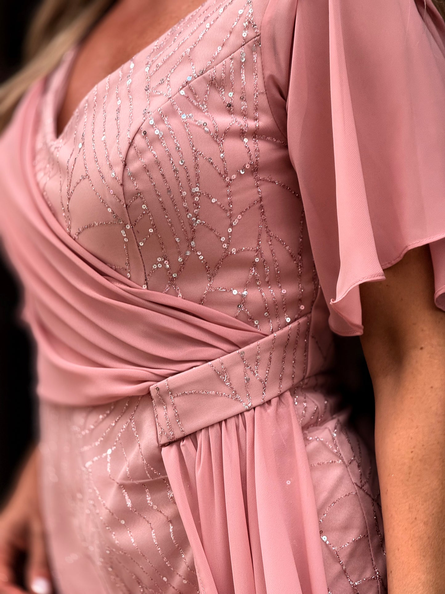 Vestido tule e lantejoula