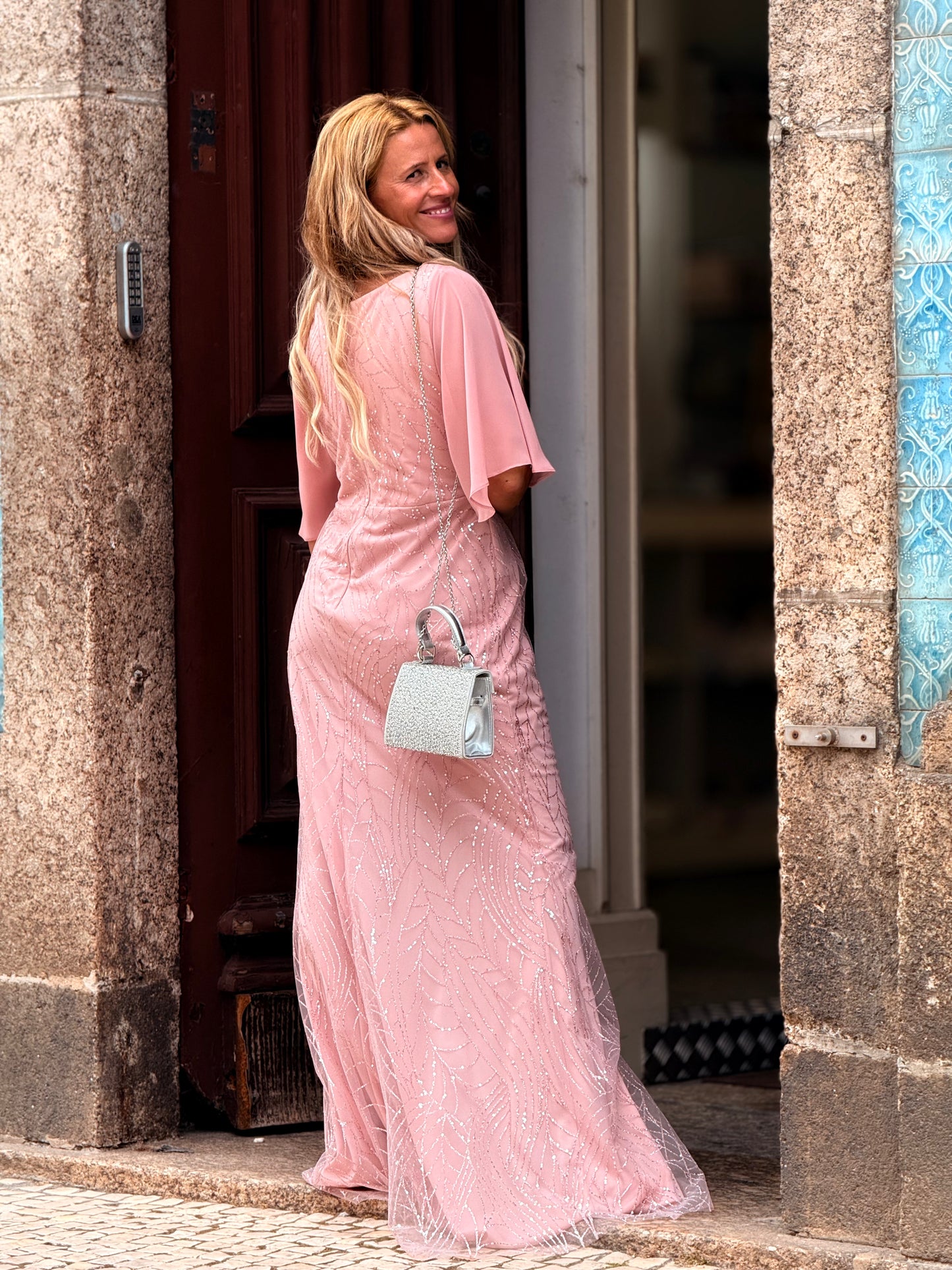 Vestido tule e lantejoula