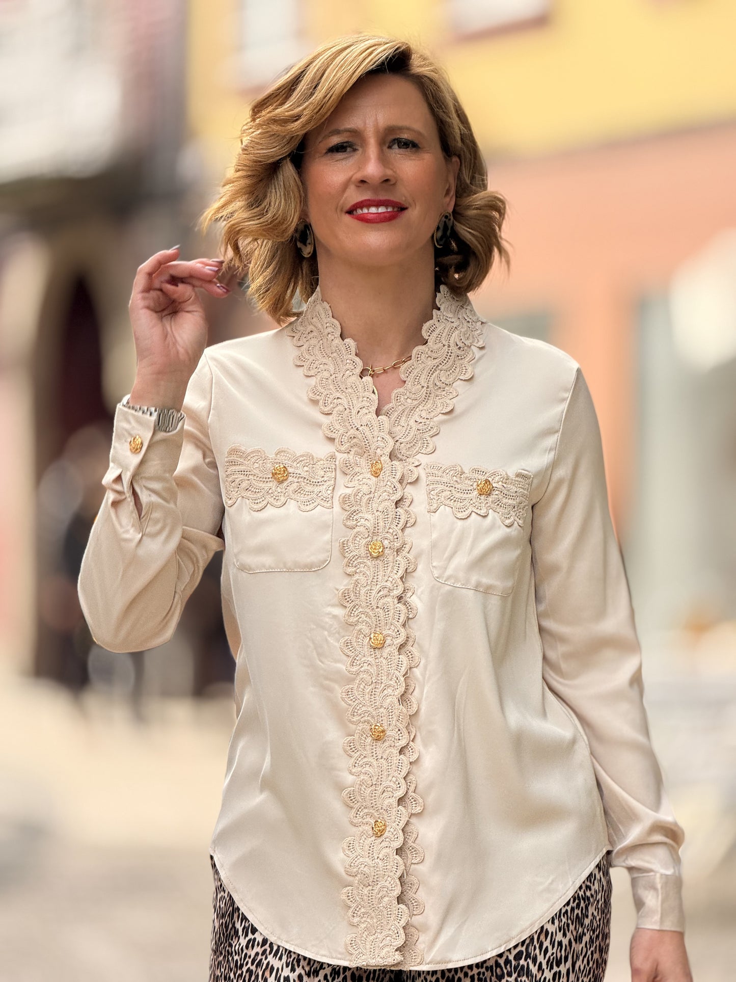 Blusa com renda