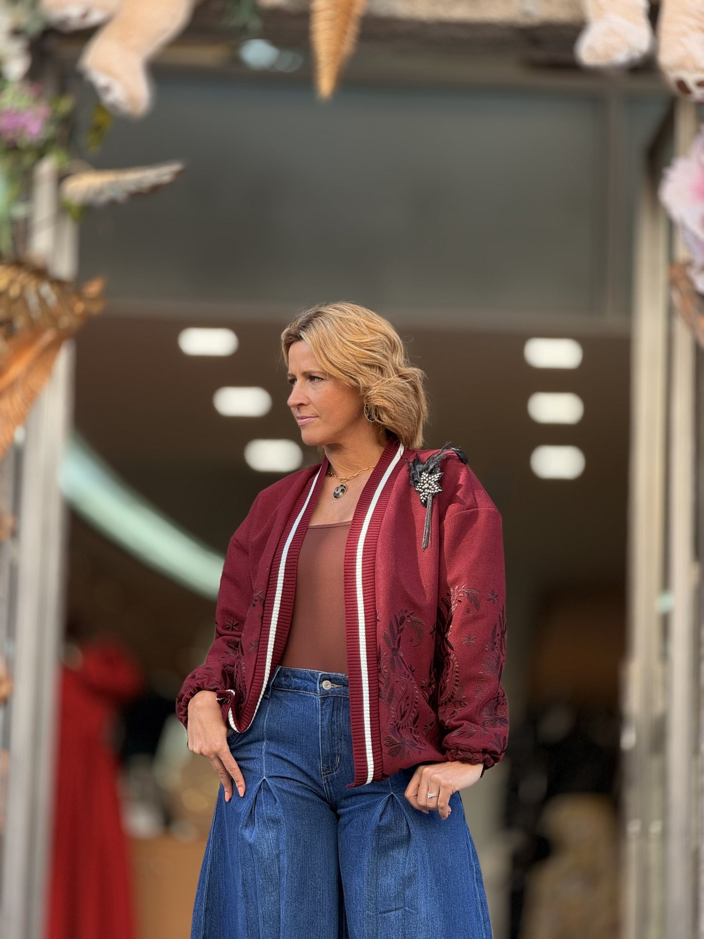 Bomber com bordados