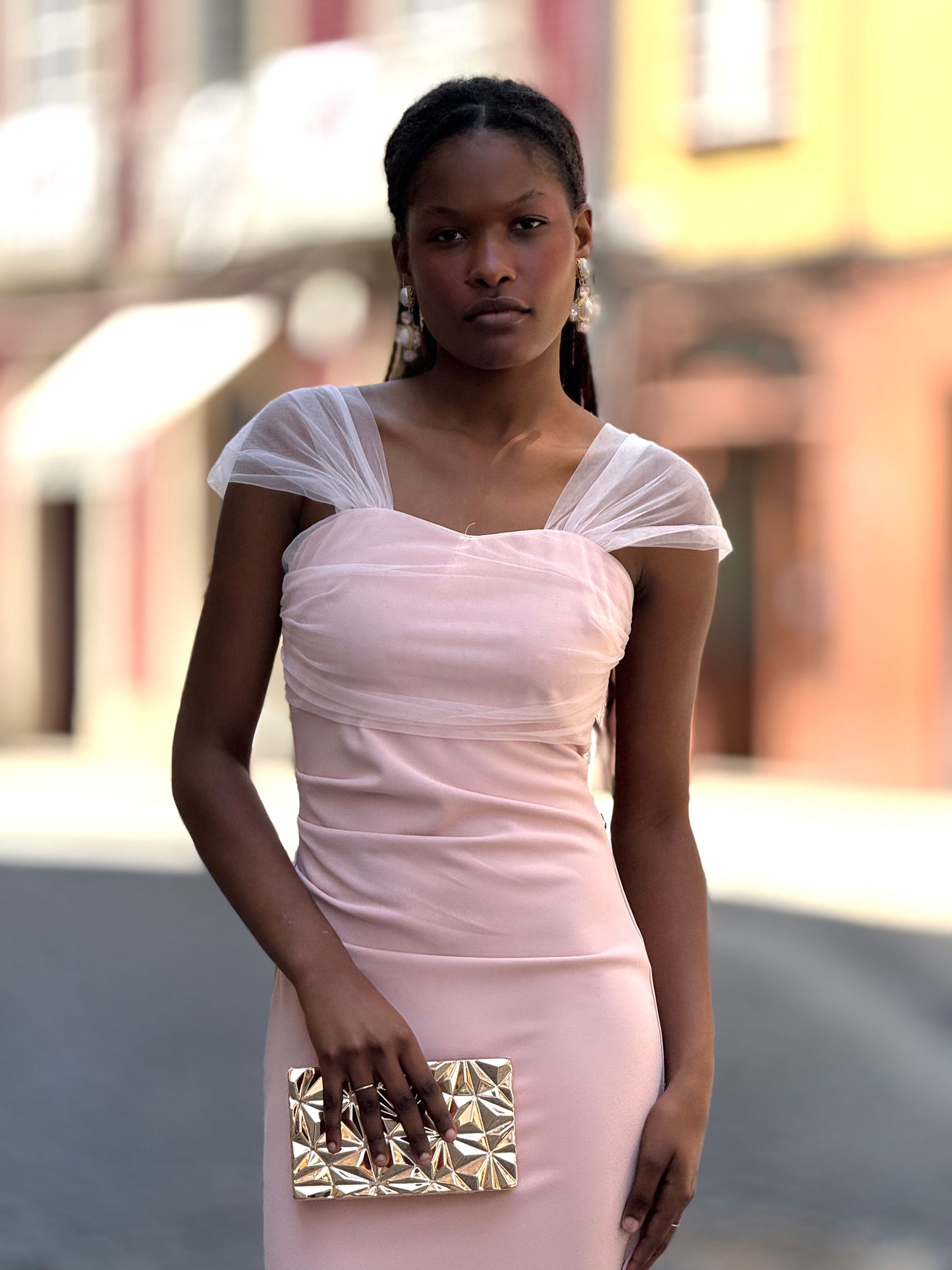 Vestido com tule