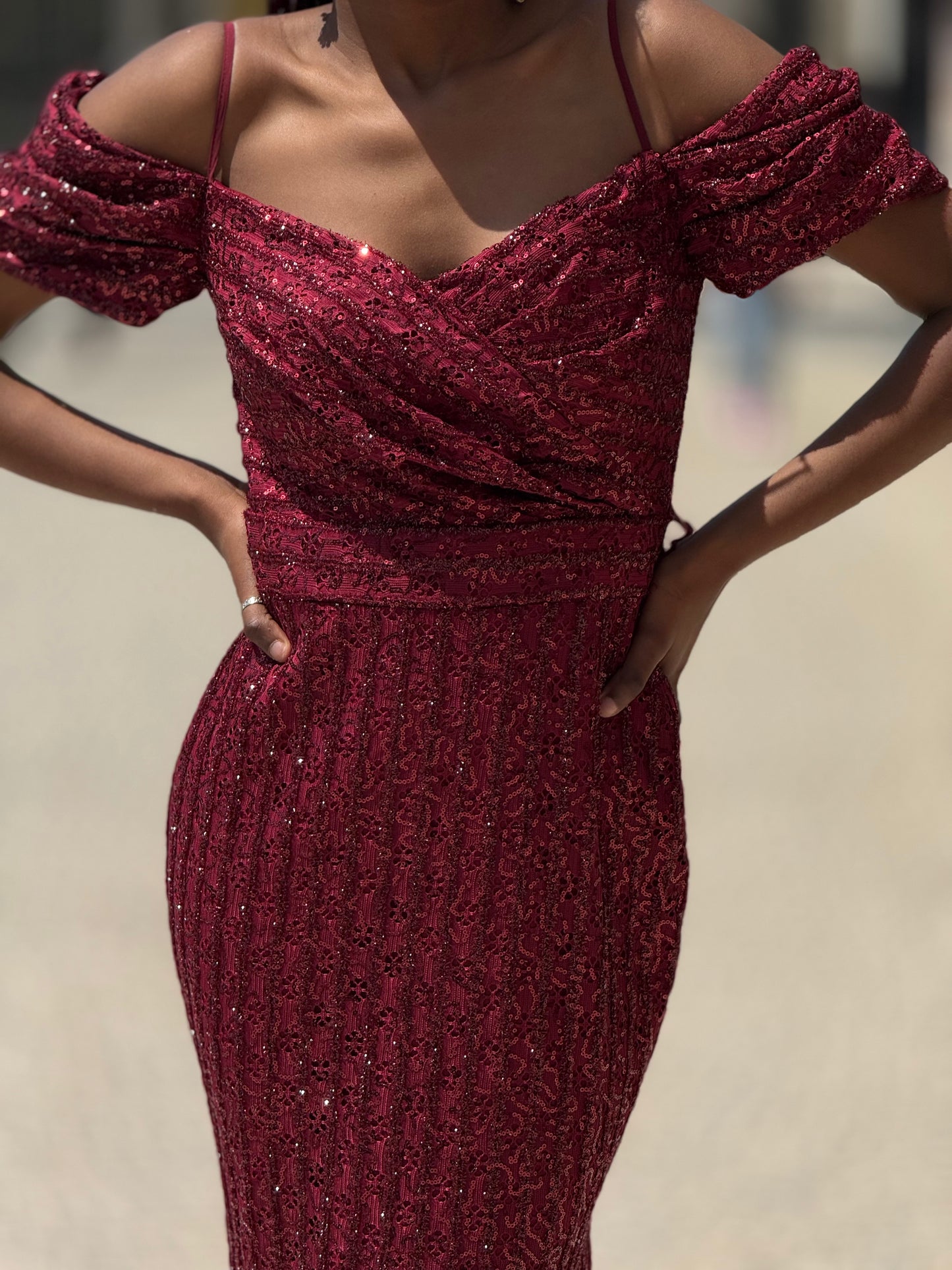 Vestido sereia com bordado e lantejoula