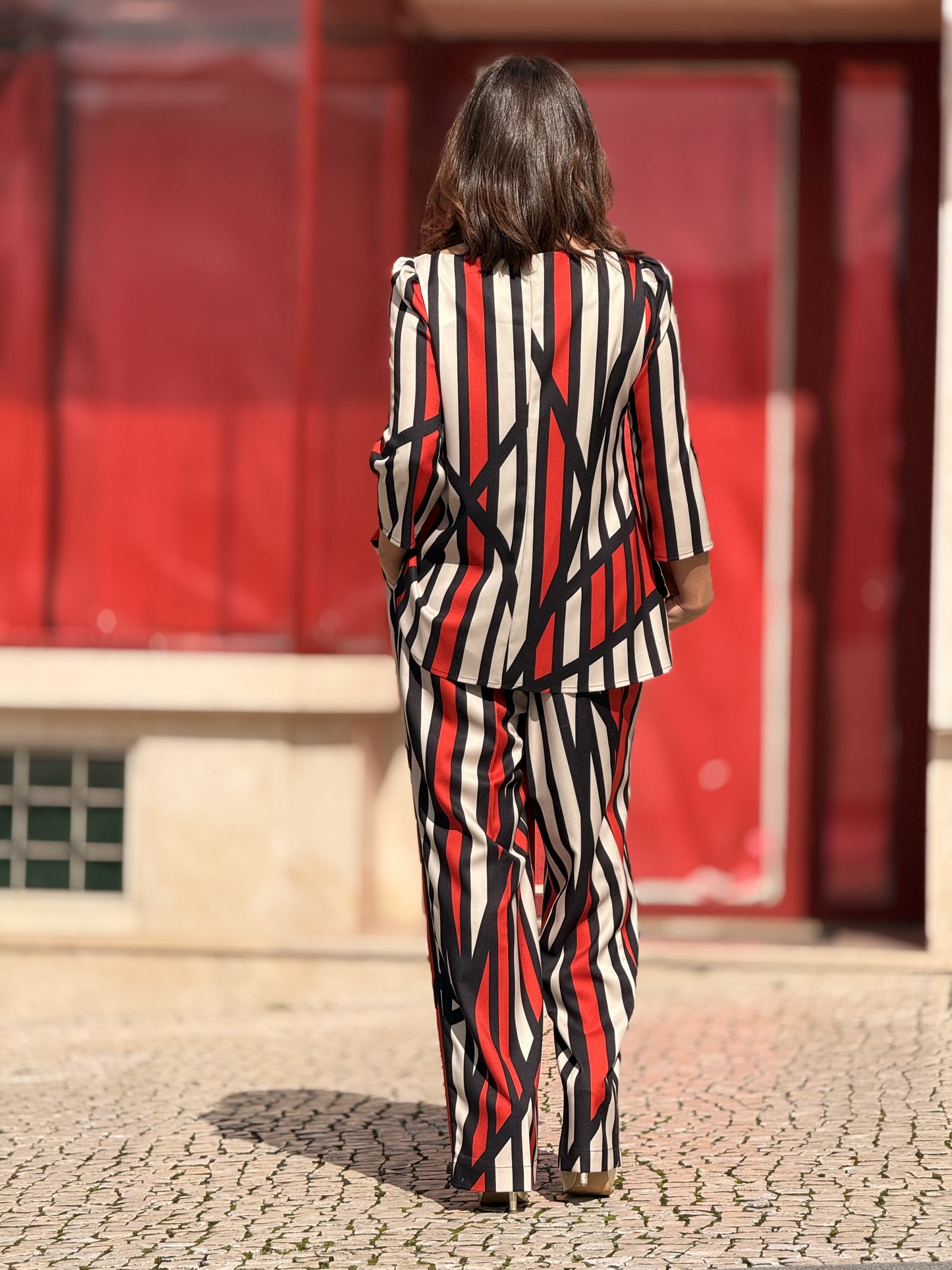 Total look listras vermelhas