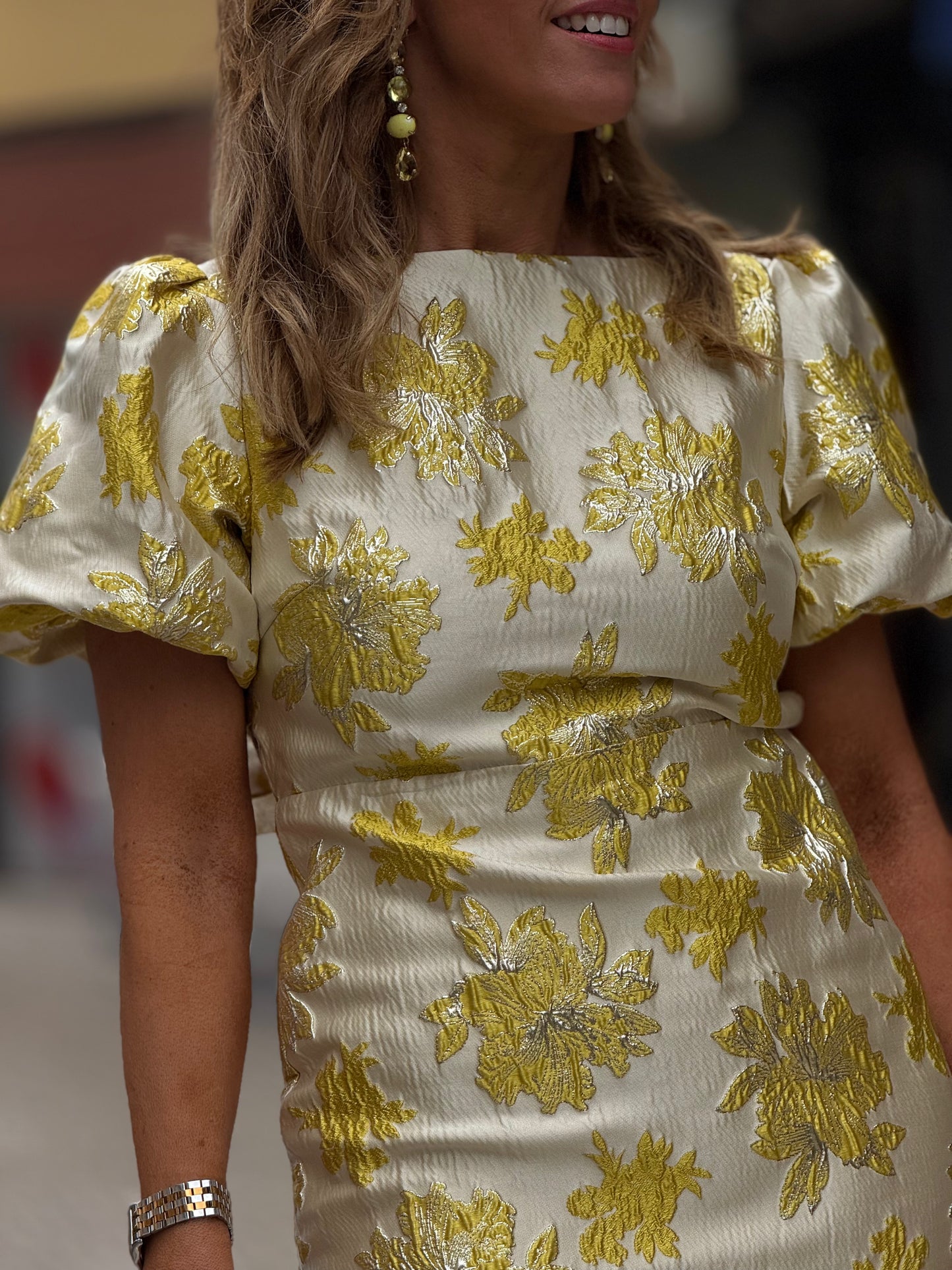 Vestido brocado