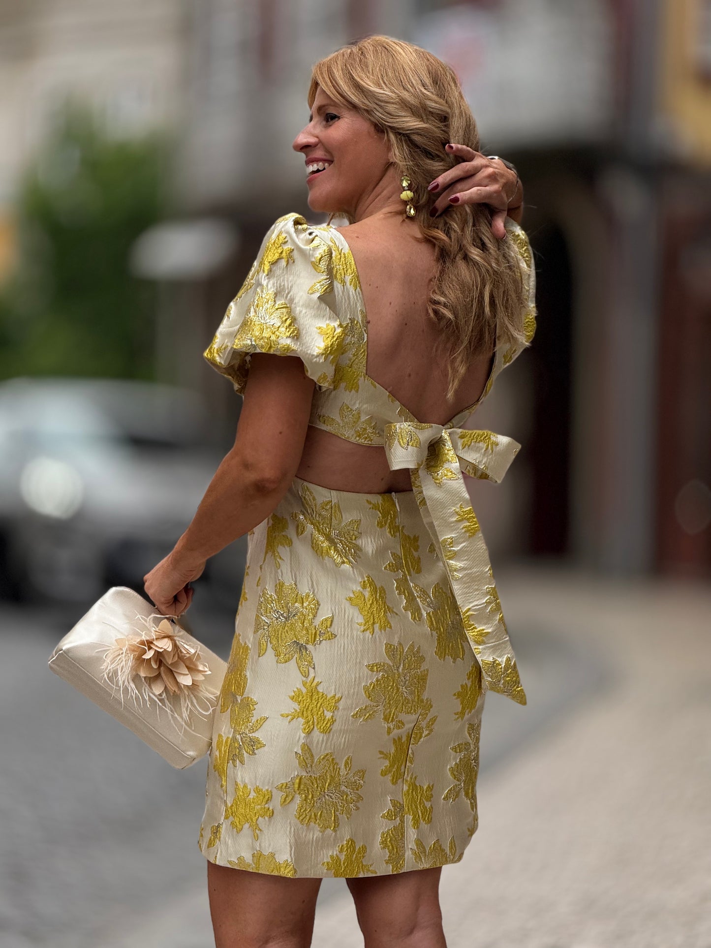 Vestido brocado