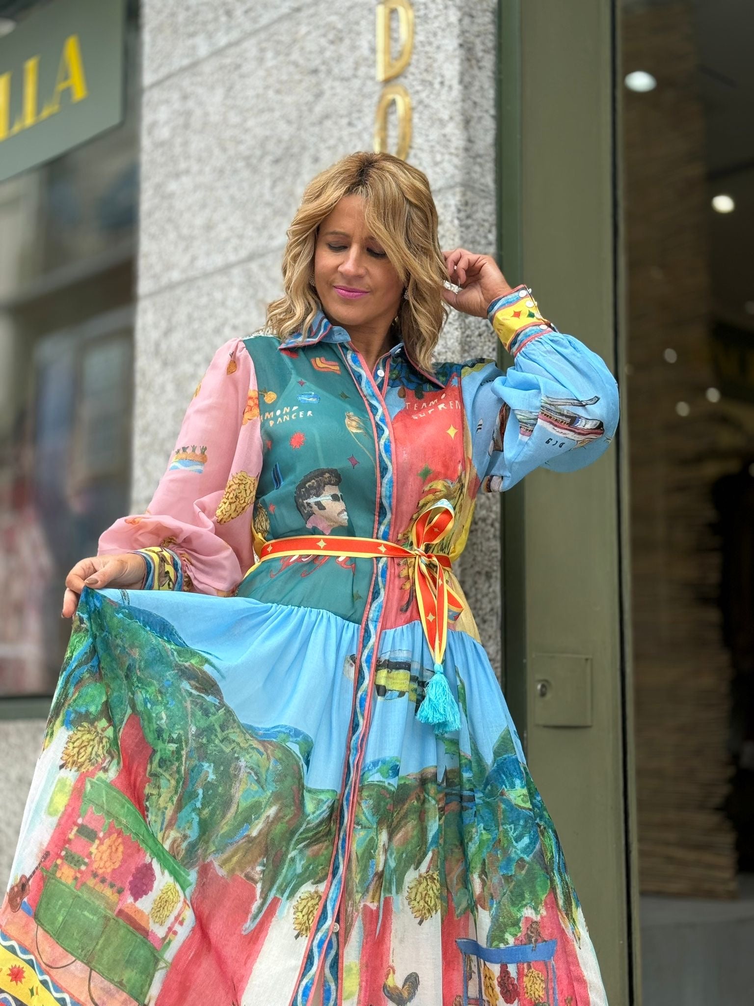 VESTIDO ESTAMPADO COM CINTO