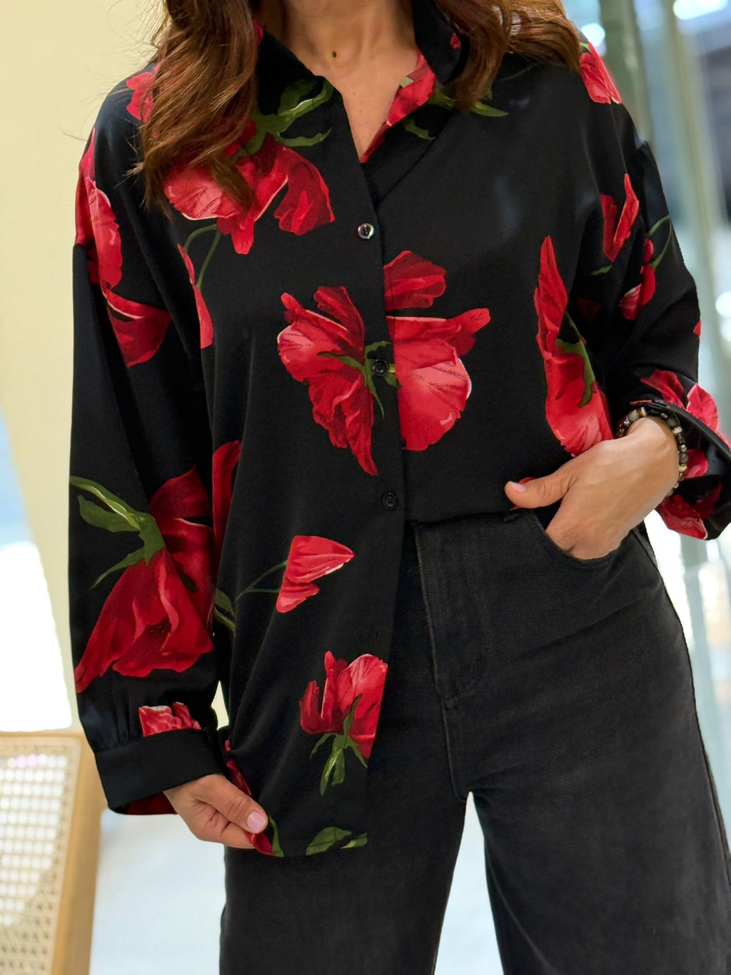 BLUSA FLORES VERMELHAS