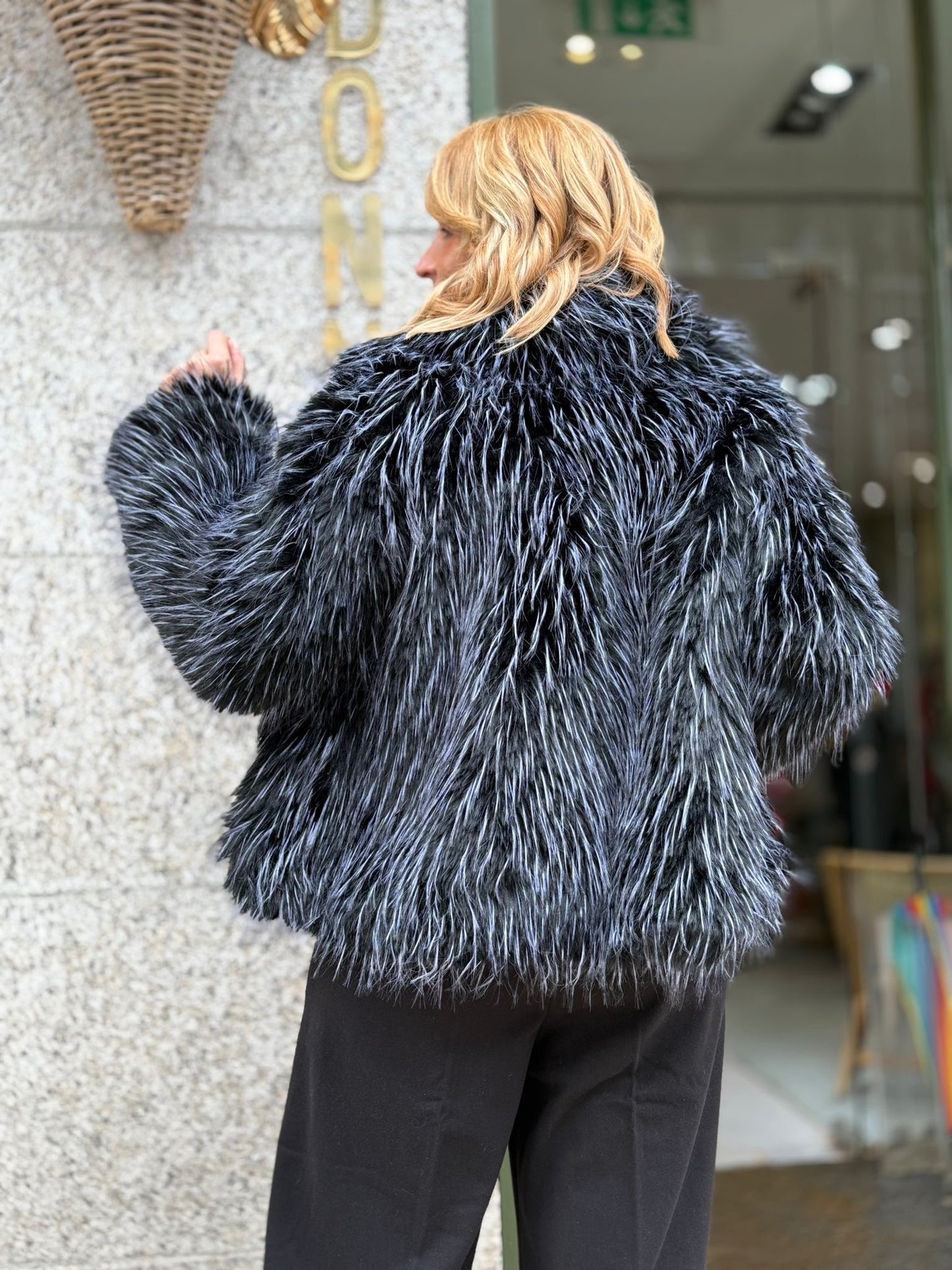 CASACO PELO SINTÉTICO