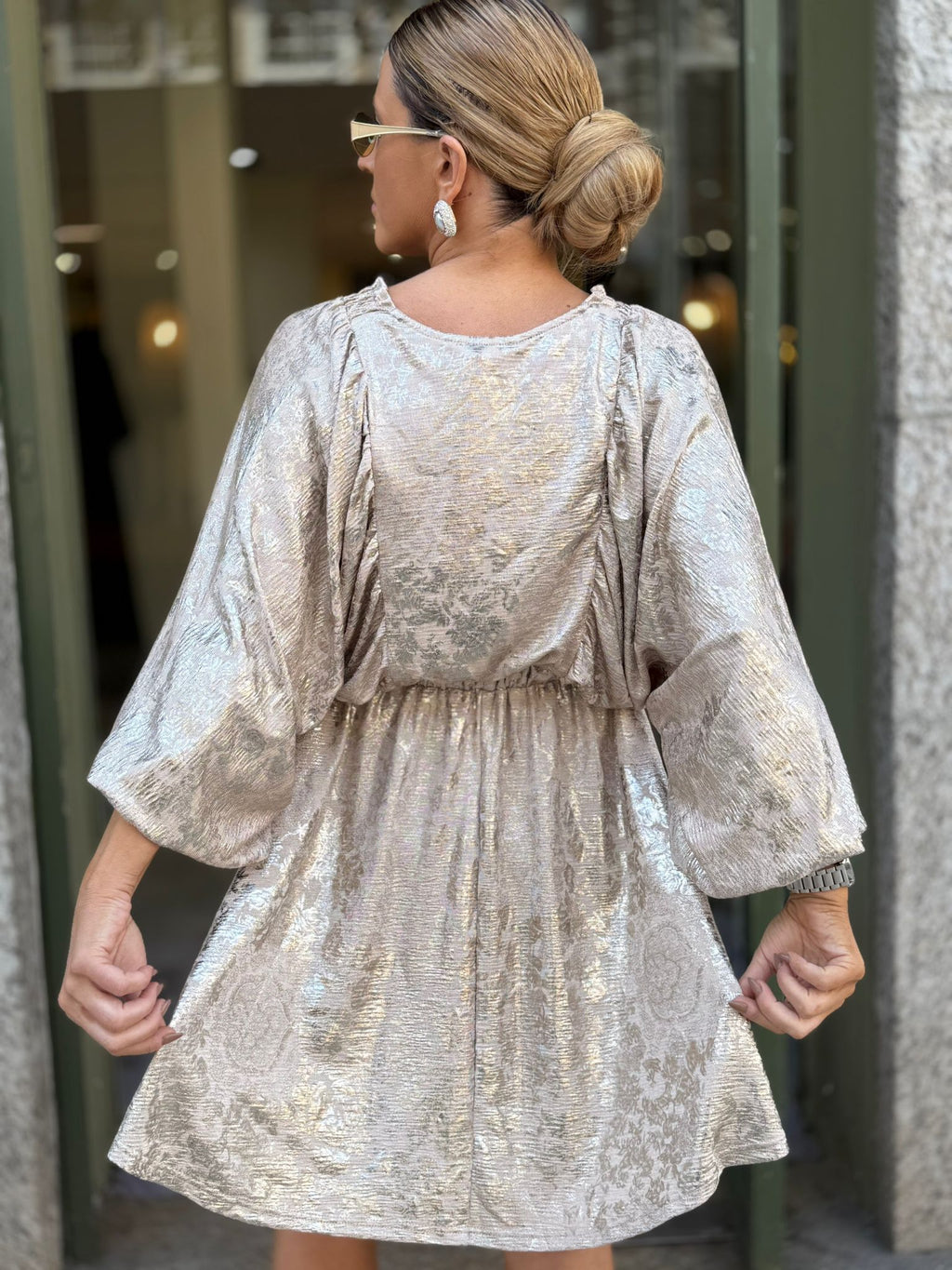 VESTIDO CURTO CHAMPAGNE