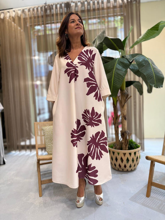 Vestido com estampado floral vermelho