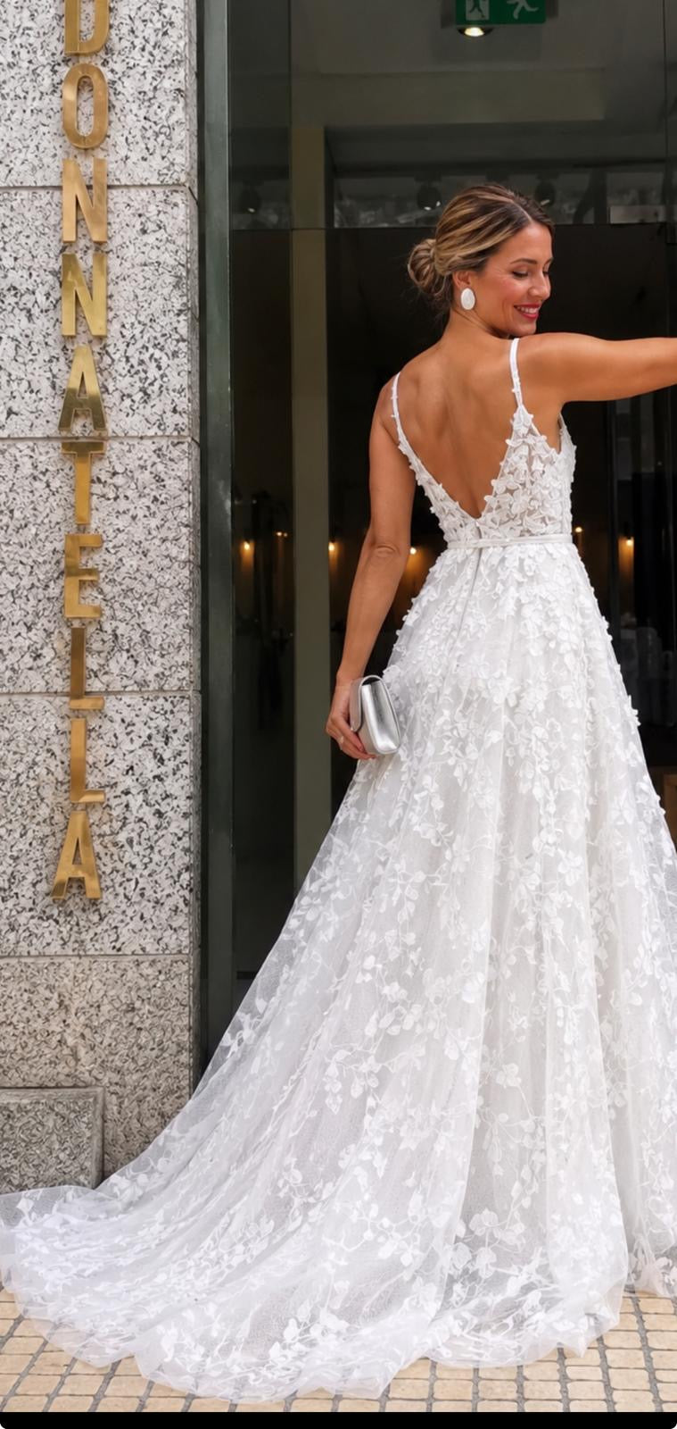 VESTIDO RENDA EM TULE