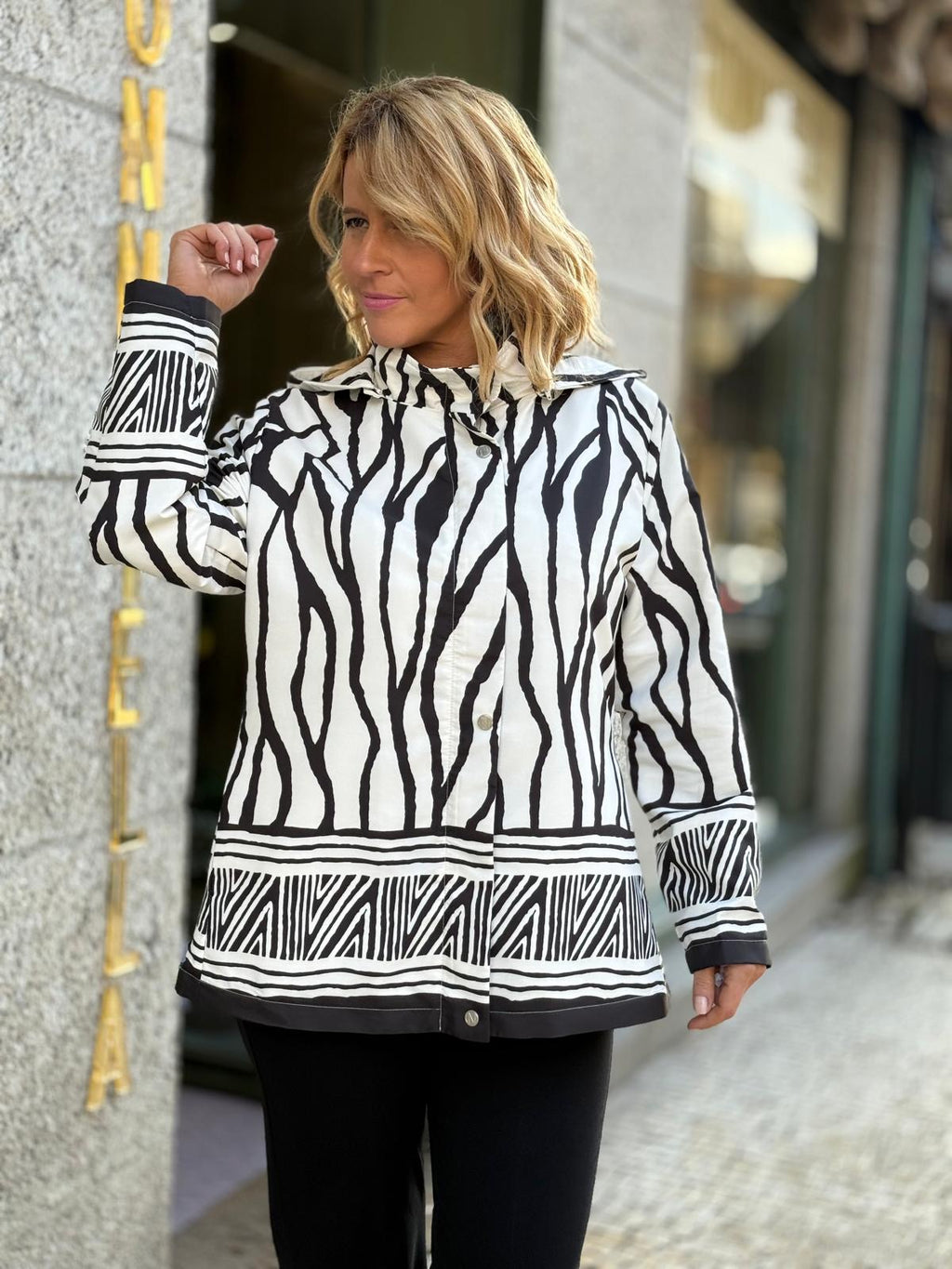 PARKA ESTAMPADA