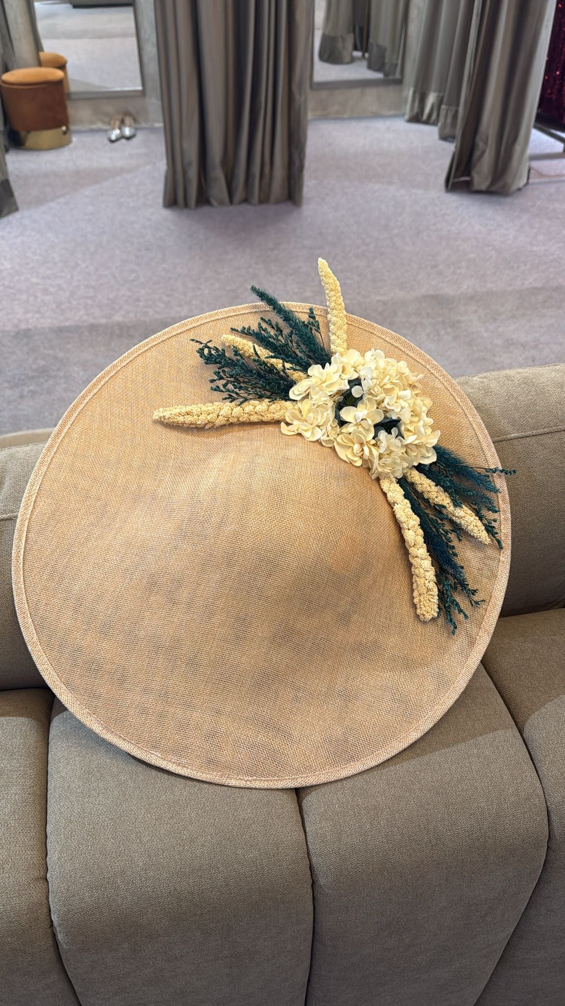 TOUCADO COM PORMENOR VERDE