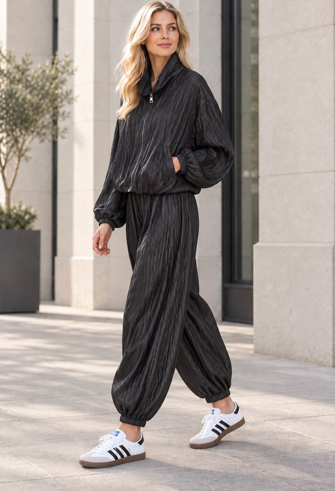 CONJUNTO PRETO CASUAL CHIC