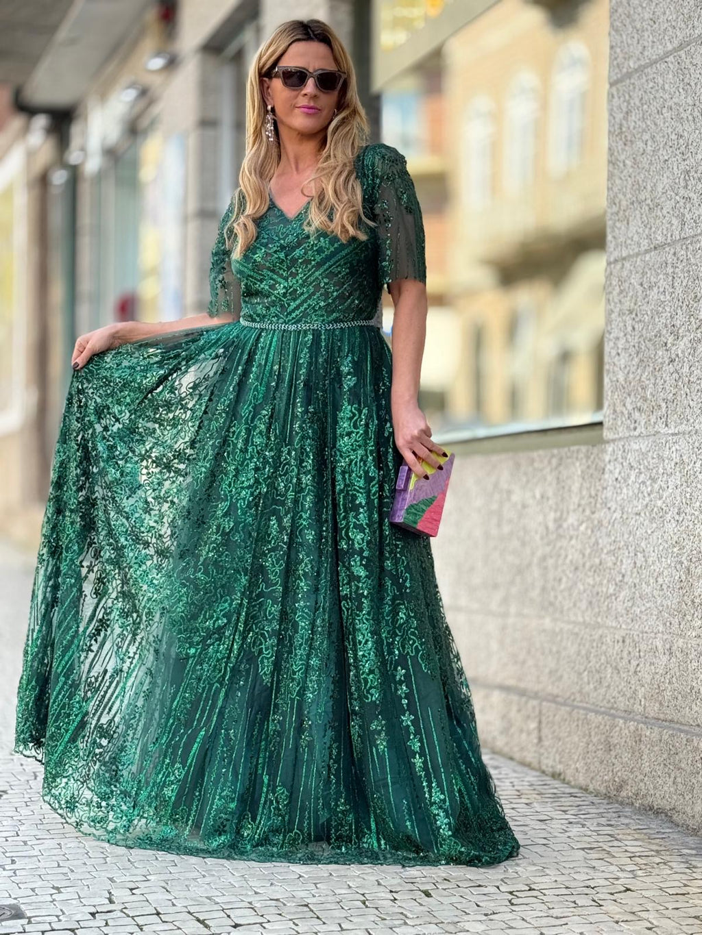 VESTIDO VERDE PEDRARIA