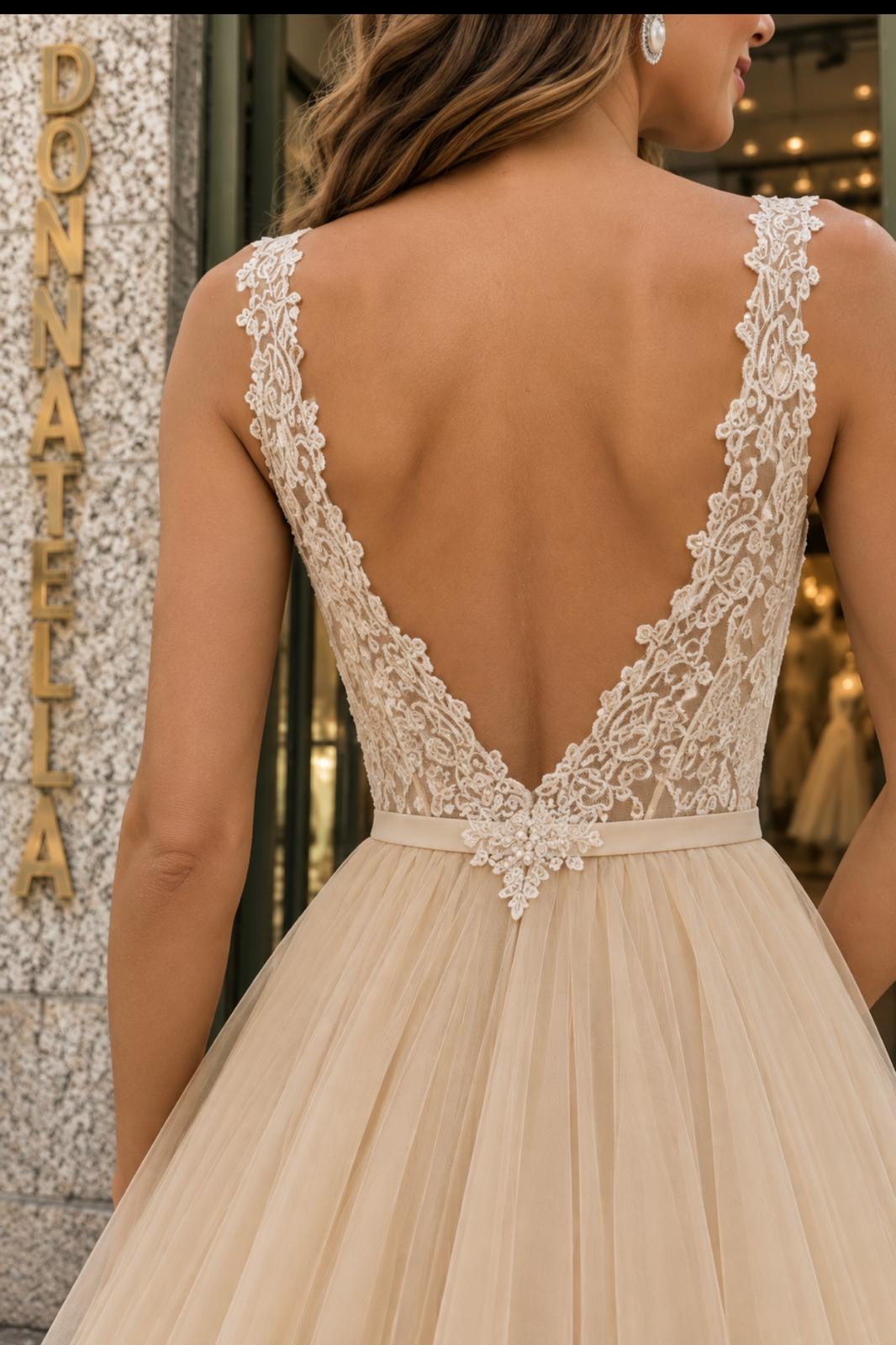 VESTIDO CERIMÓNIA EM TULE