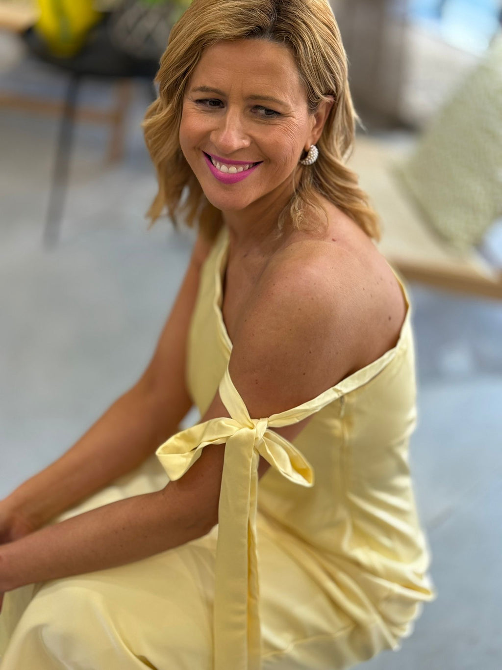 VESTIDO ASSIMÉTRICO