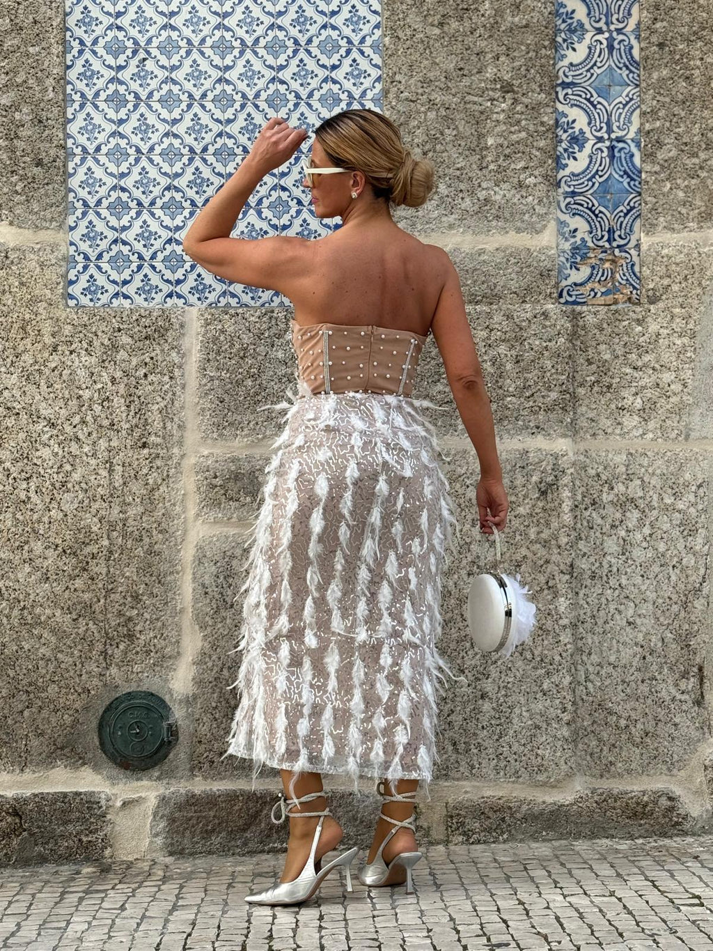 VESTIDO MIDI BORDADO