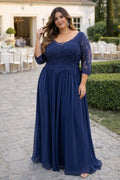 VESTIDO COM PEDRARIA