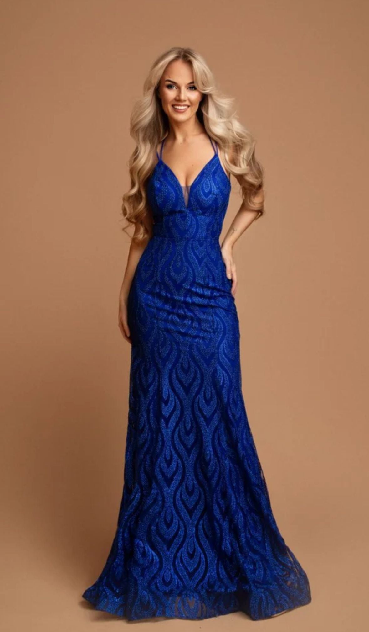 Vestido brilho em forma de chama
