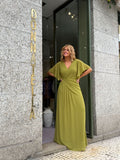 VESTIDO COM DRAPEADO NA FRENTE
