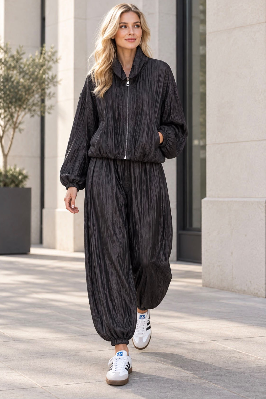 CONJUNTO PRETO CASUAL CHIC