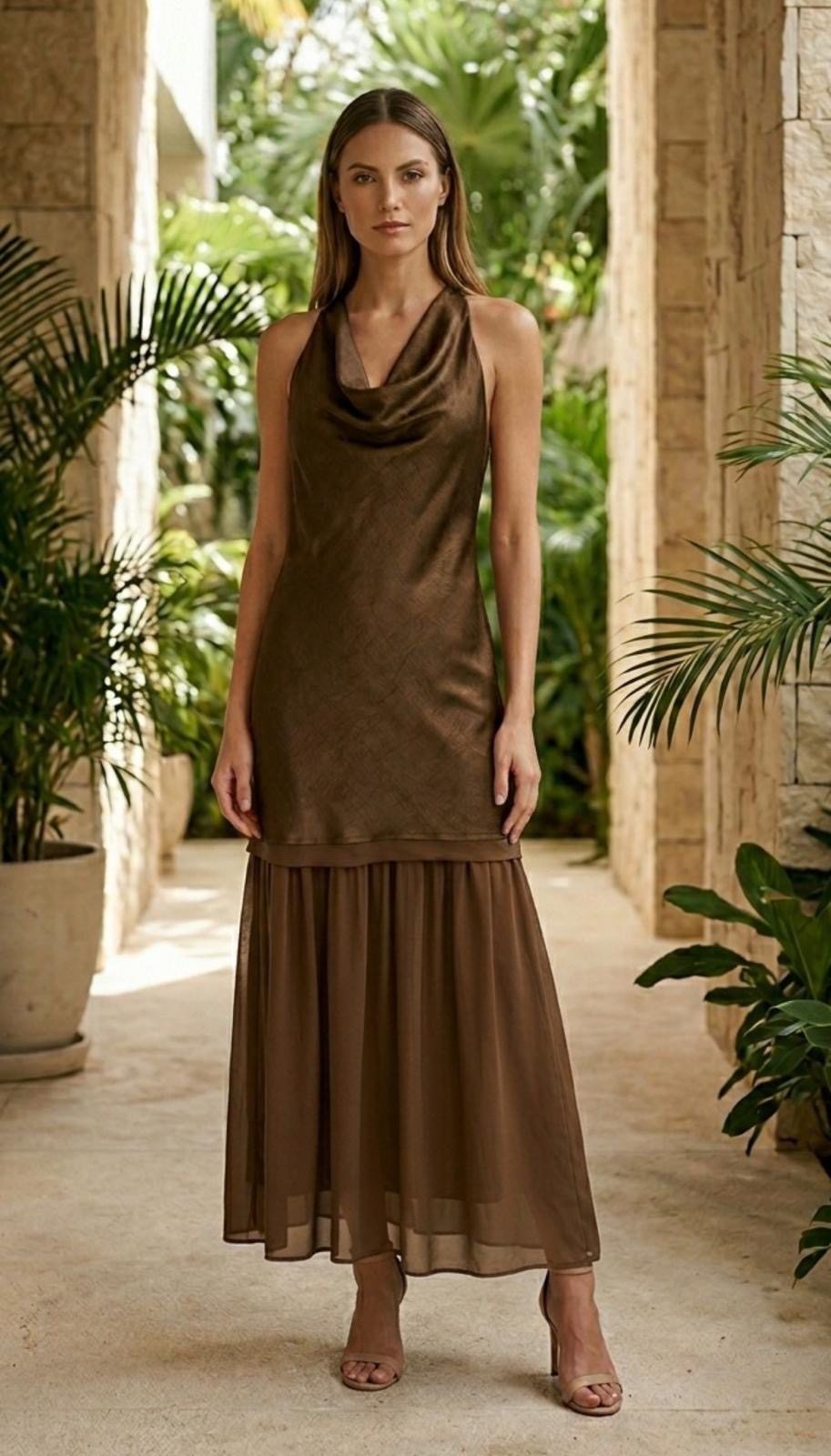 VESTIDO LONGO COM SAIA CASTANHO