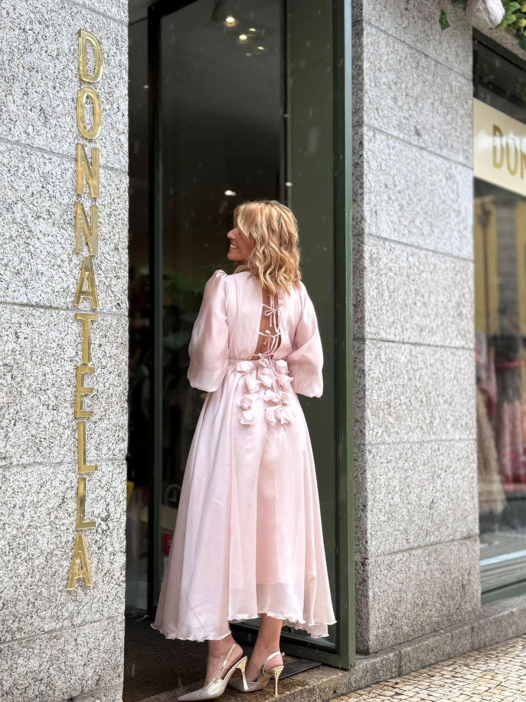 VESTIDO MIDI ROSA BEBÉ