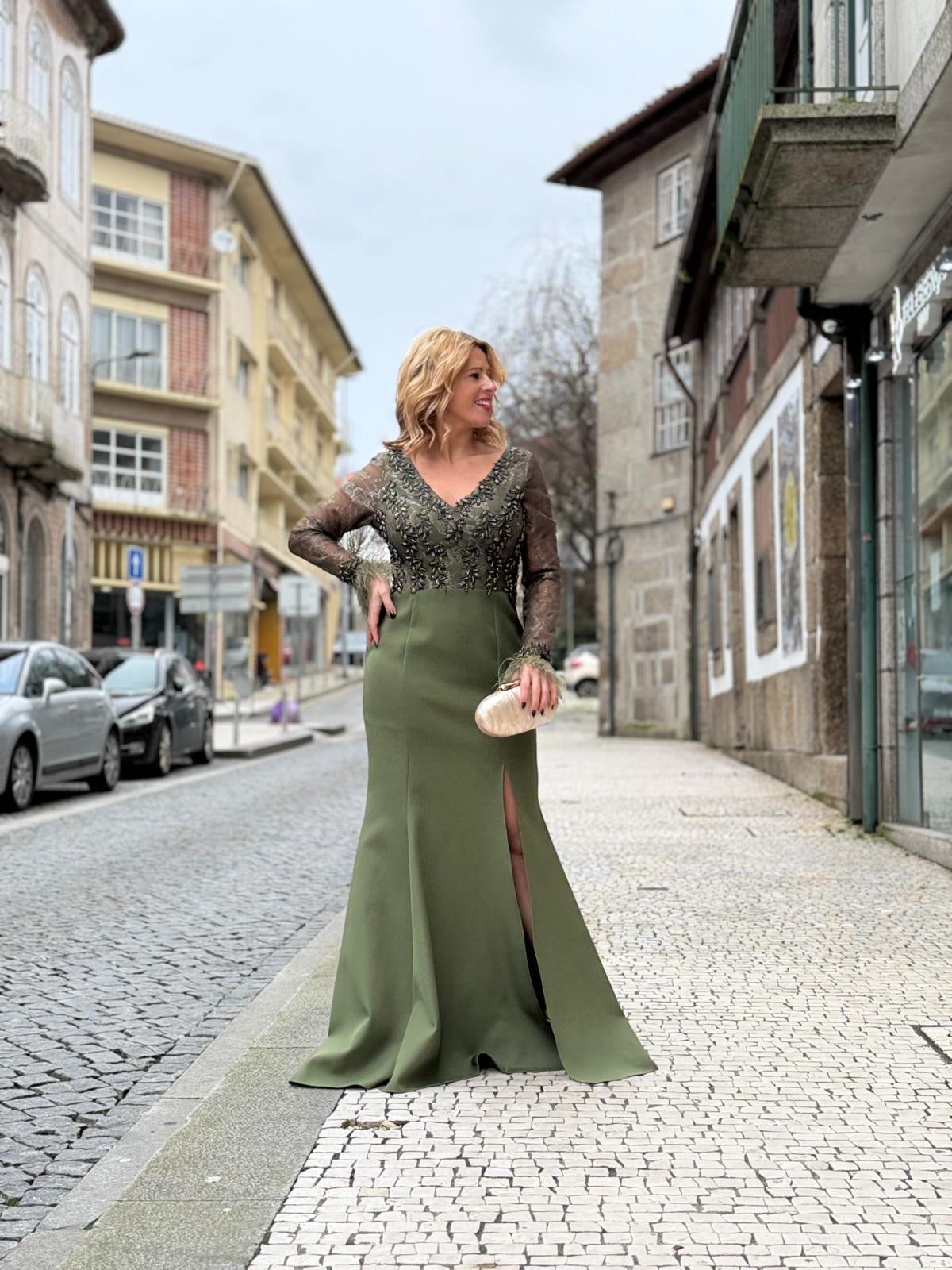 VESTIDO SEREIA COM RENDA