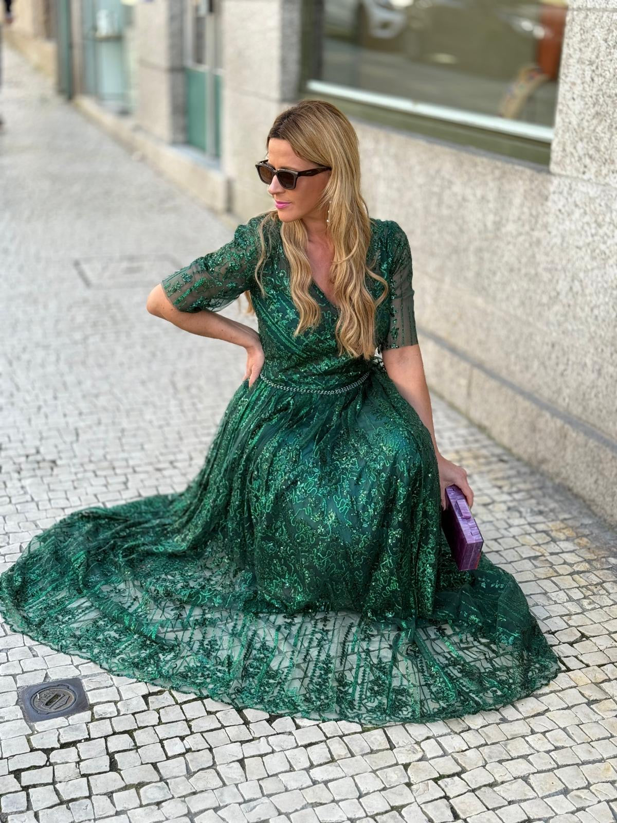 VESTIDO VERDE PEDRARIA