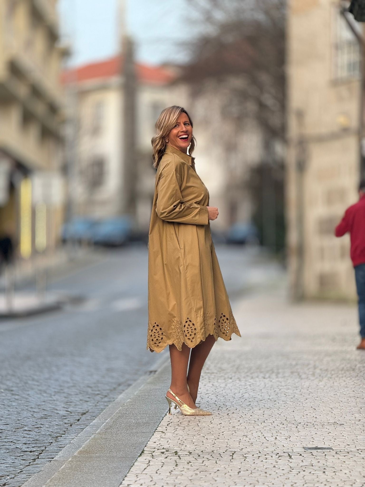 VESTIDO CAMEL