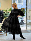 VESTIDO EM ORGANZA COM RENDA