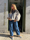 Casaco Oversized com Bordado Contrastante