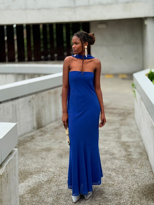 Vestido cai-cai com écharpe