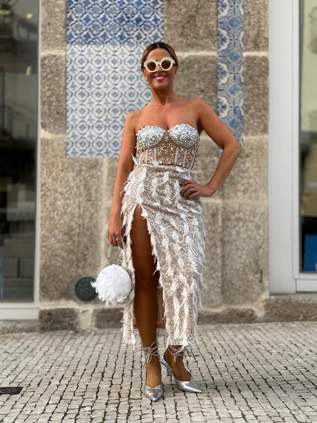 VESTIDO MIDI BORDADO