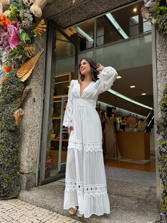 Vestido branco de renda