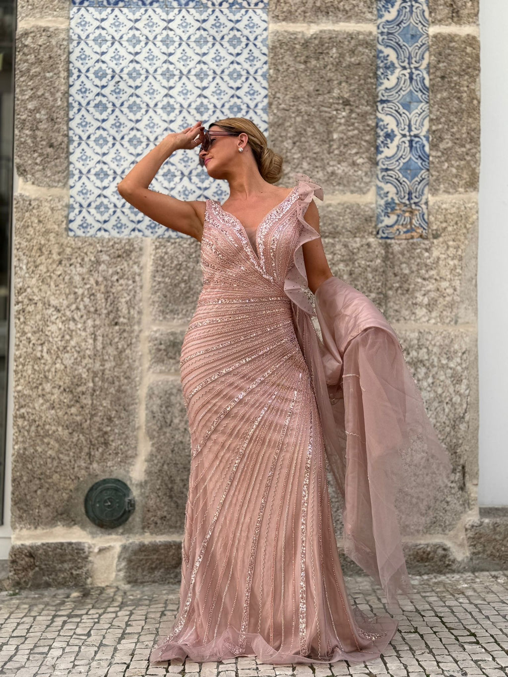 VESTIDO ROSA LANTEJOULAS