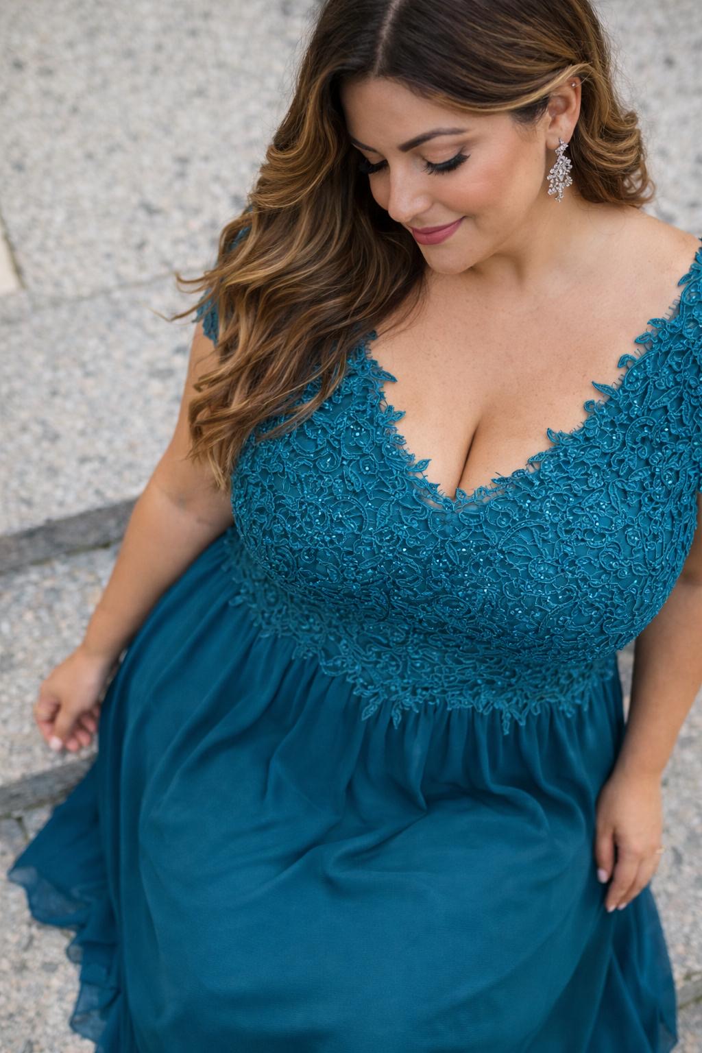 VESTIDO CURTO EM PEDRARIA