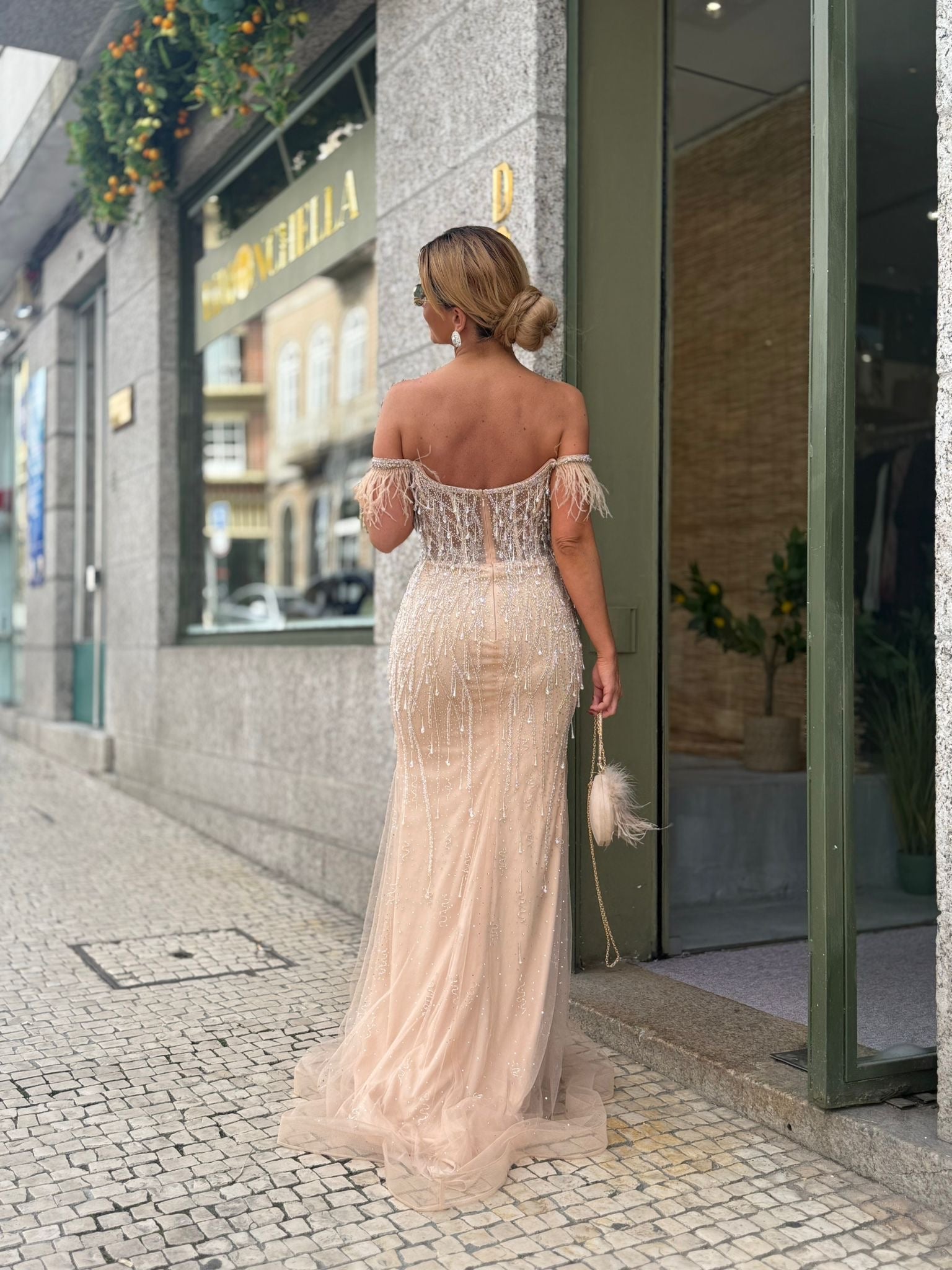 VESTIDO DOURADO LUXO