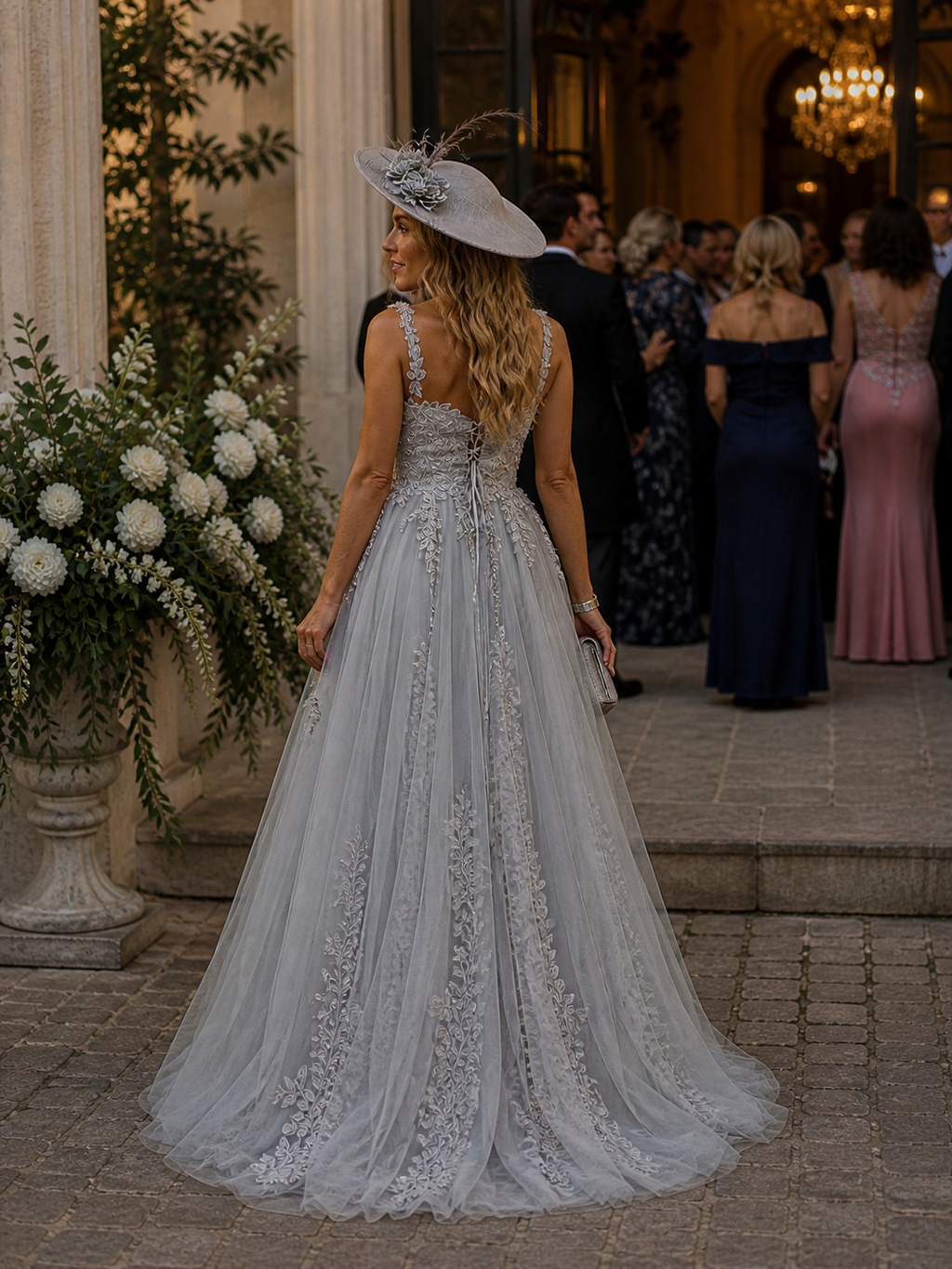 VESTIDO CINZA TULE BORDADO