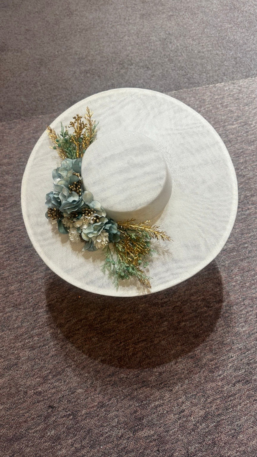 TOUCADO PÉROLA COM FLORES VERDE ÁGUA