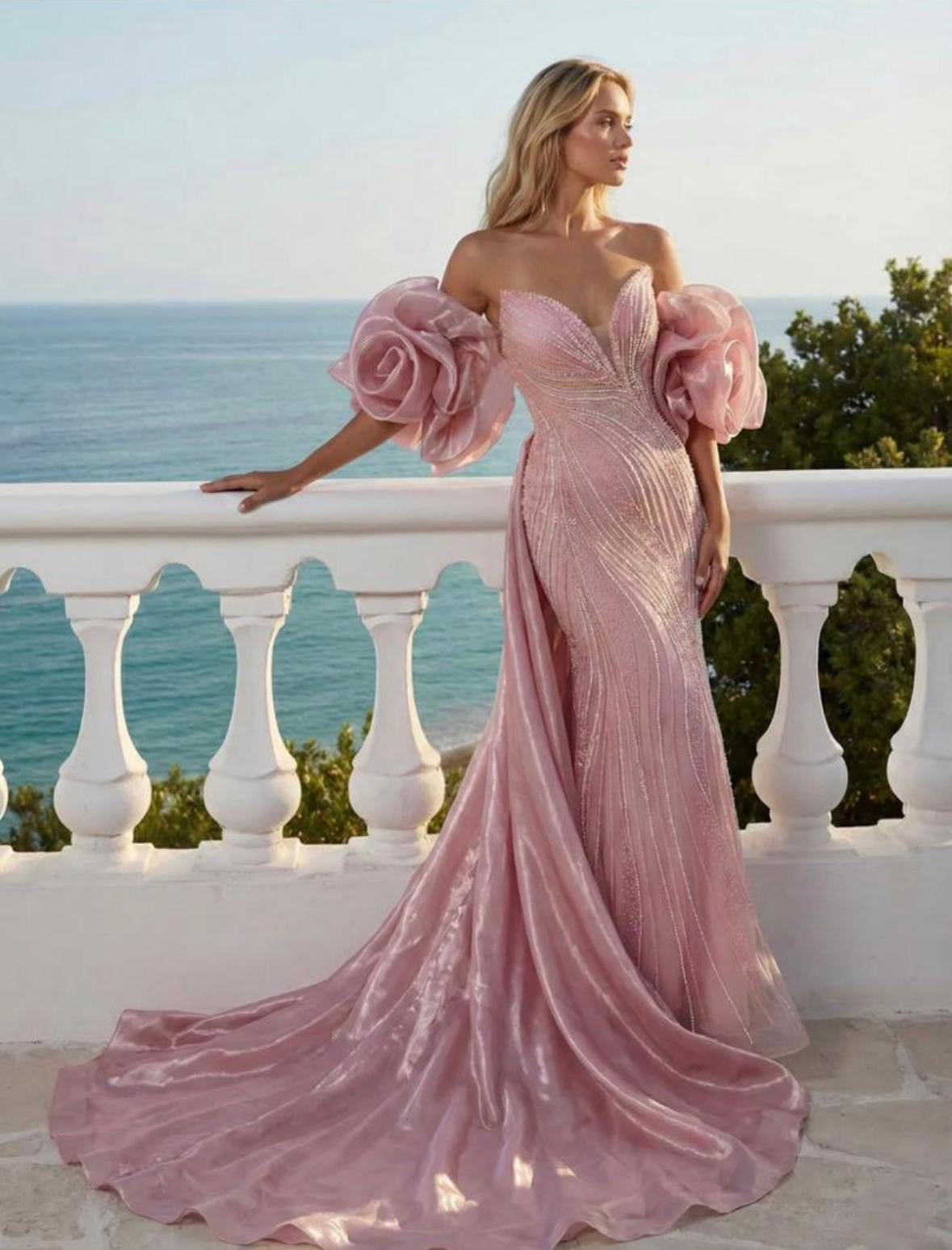 VESTIDO LONGO COM CAUDA
