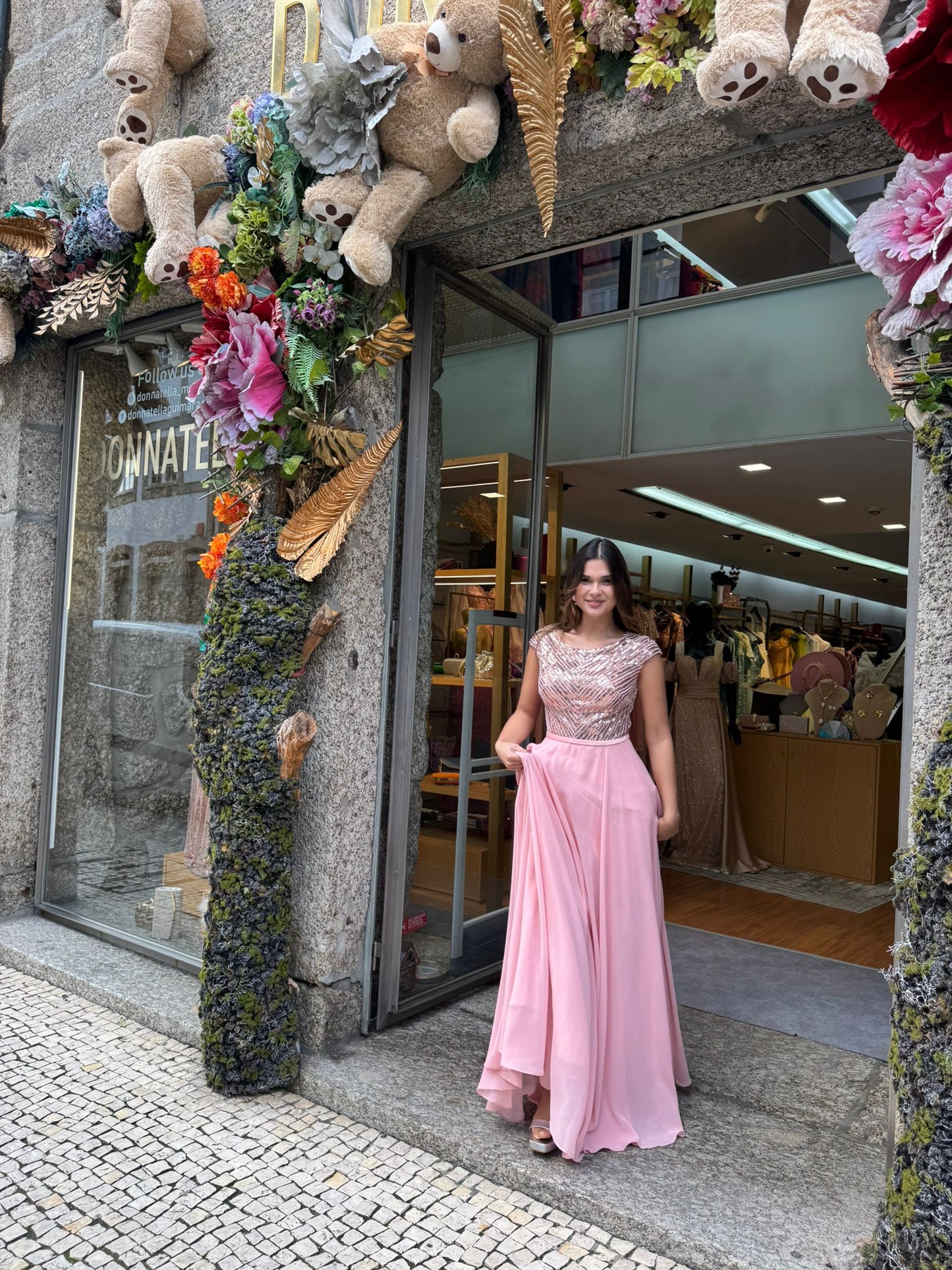 Vestido missanga no busto