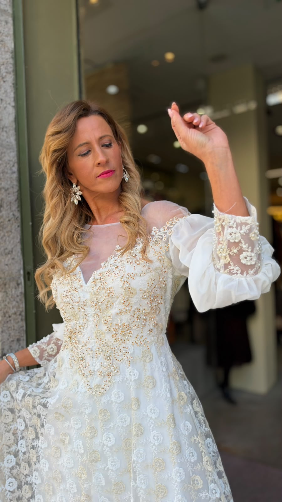 VESTIDO PÉROLA BORDADO