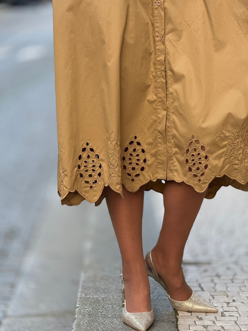 VESTIDO CAMEL