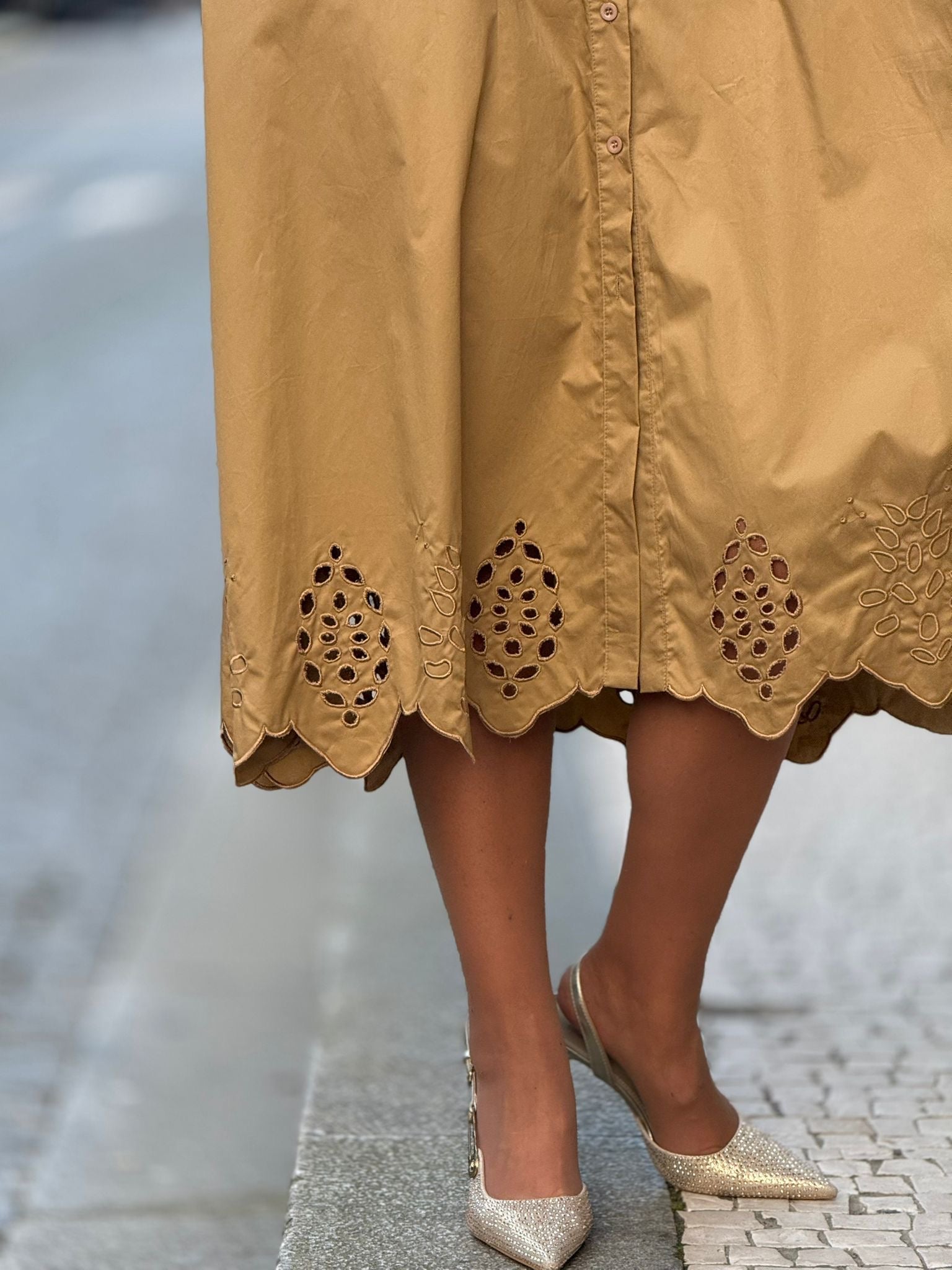 VESTIDO CAMEL