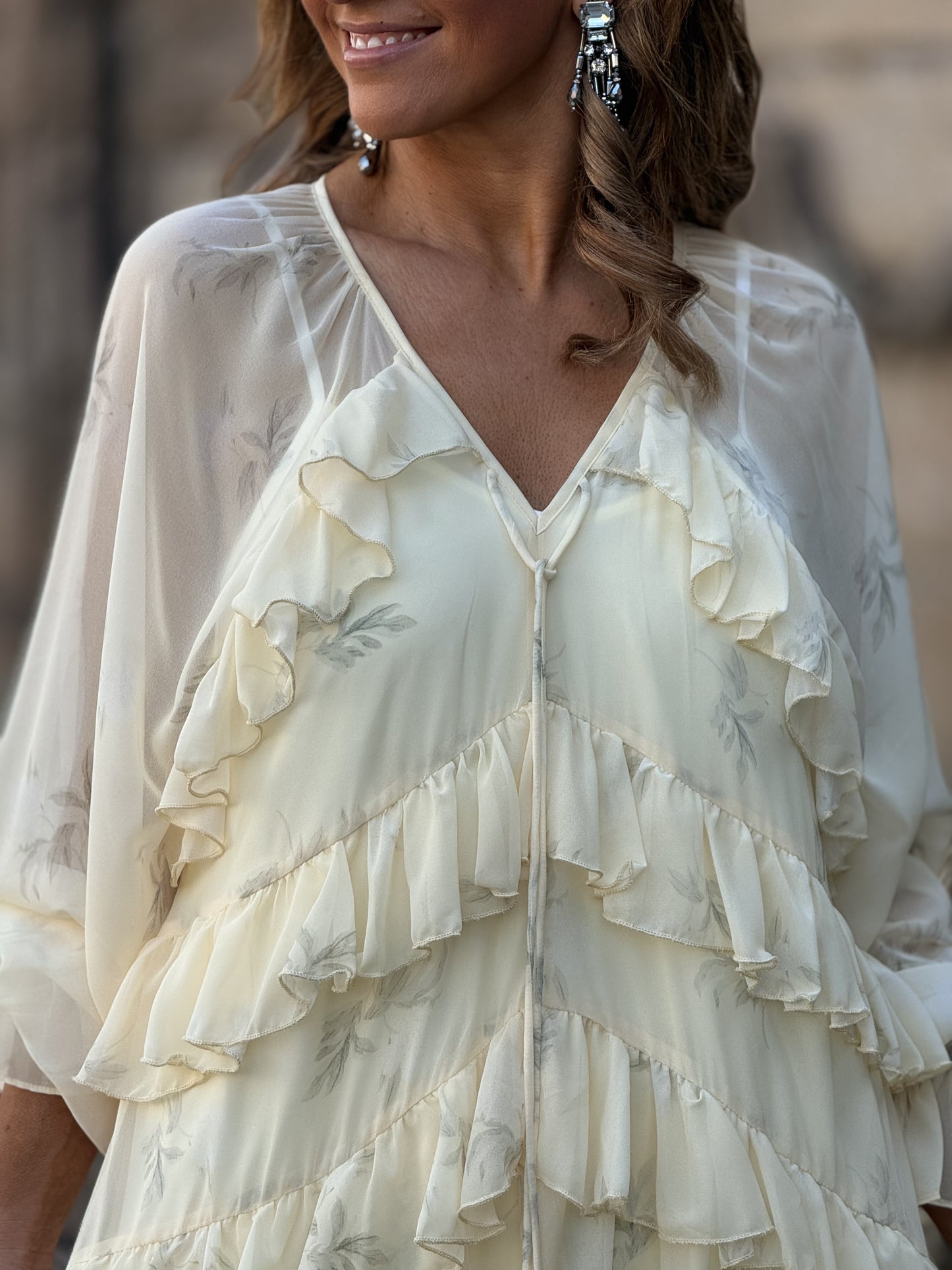 Vestido folhos