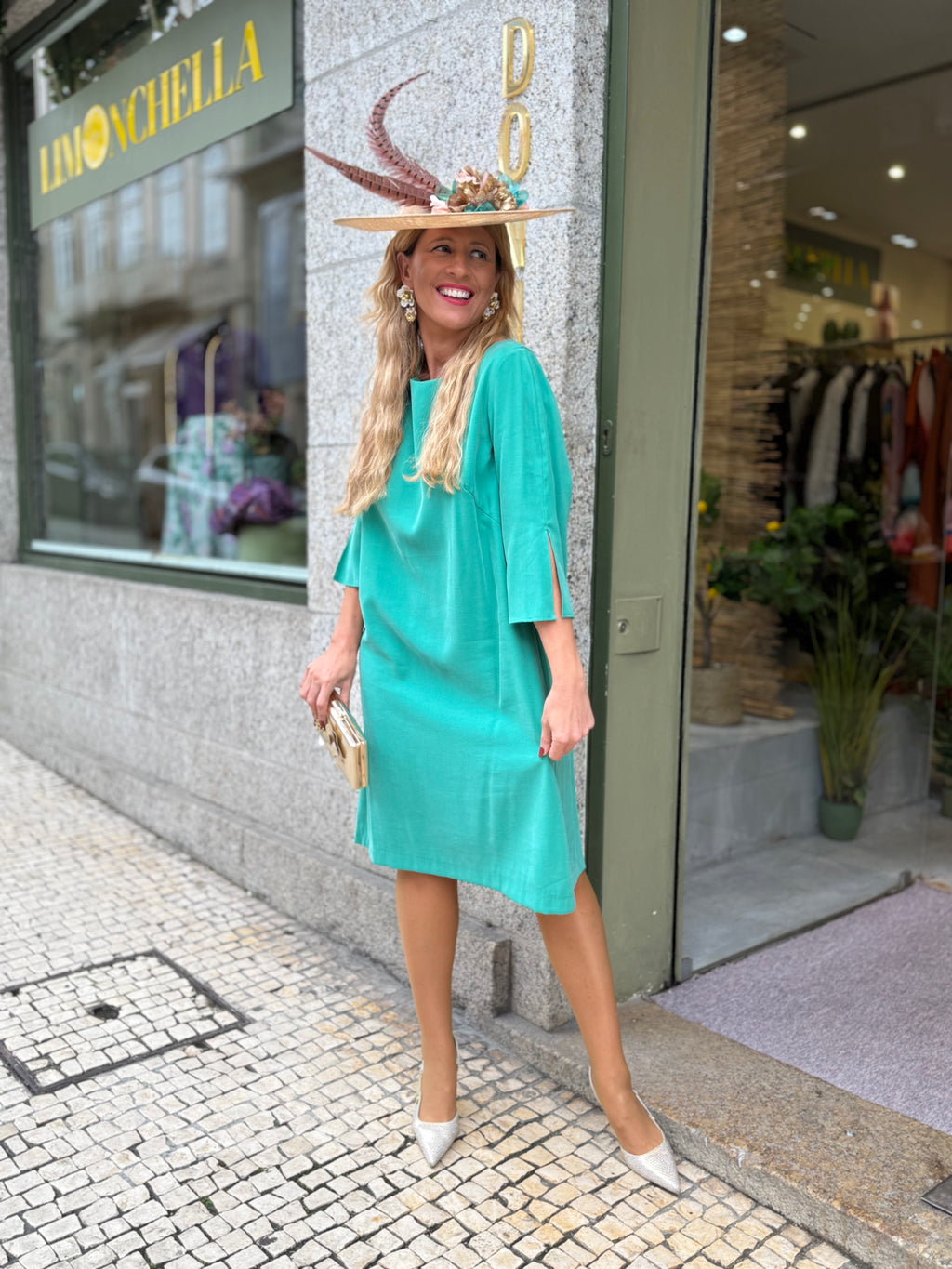VESTIDO MIDI FLUIDO VERDE