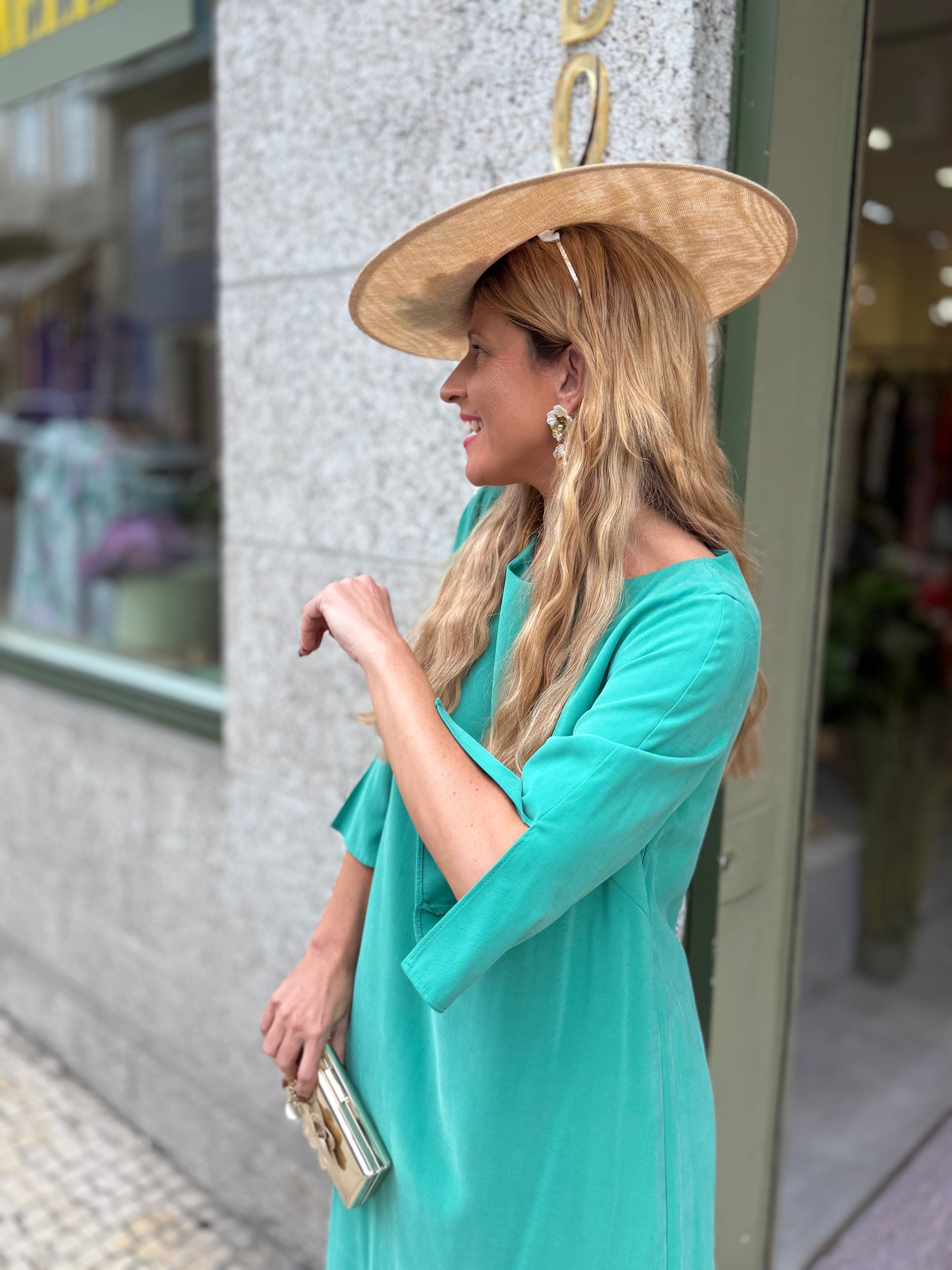 VESTIDO MIDI FLUIDO VERDE